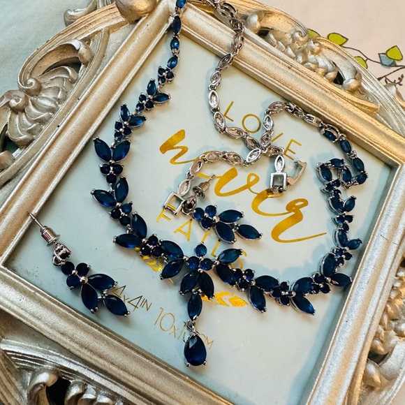 Jewelry Set For Women Wedding Party Cubic Zircon Stud Earrings & Necklace set - Picture 2 of 11